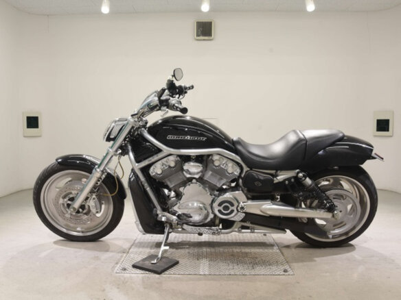 2006 Harley-Davidson V-Rod, чёрный, 600000 рублей - вид 2