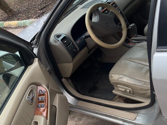 2004 Nissan Maxima V (A33), серый, 520000 рублей - вид 4