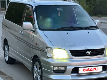 2001 Toyota LiteAce, серебристый, 720000 рублей, вид 4