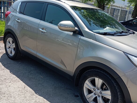 2010 Kia Sportage III, серебристый, 1500000 рублей - вид 6
