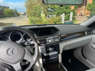 2014 Mercedes-Benz E-Класс 200 IV (W212, S212, C207) Рестайлинг, чёрный, 2525000 рублей, вид 3