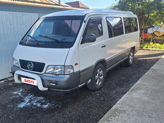 2002 SsangYong Istana I, белый, 370000 рублей, вид 2