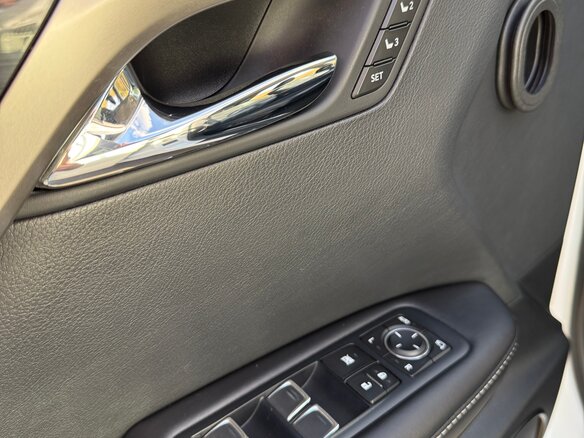 2019 Lexus RX 300 IV Рестайлинг, белый, 5250000 рублей - вид 10