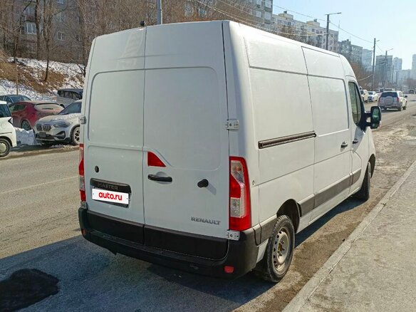 2015 Renault Master, белый, 2300000 рублей - вид 2