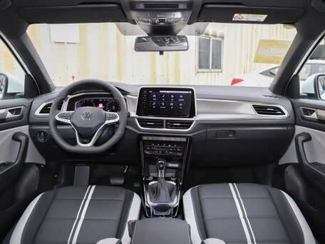 2026 Volkswagen T-Roc I (China Market) Рестайлинг, белый, 2350000 рублей, вид 5
