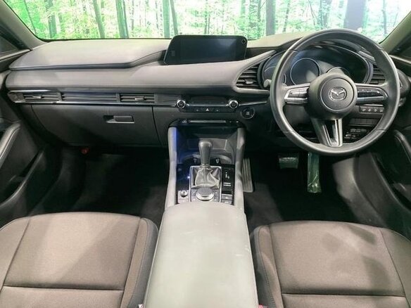 2020 Mazda 3 IV (BP), чёрный, 1435000 рублей - вид 7