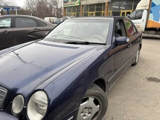 1999 Mercedes-Benz E-Класс 280 II (W210, S210) Рестайлинг, синий, 650000 рублей, вид 1