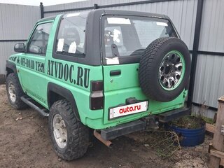 1990 Daihatsu Feroza, зелёный, 320000 рублей, вид 4