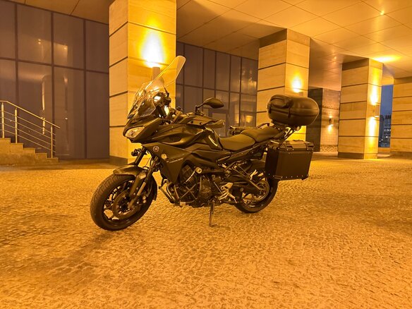 2018 Yamaha MT-09 Tracer (FJ-09), зелёный, 855000 рублей