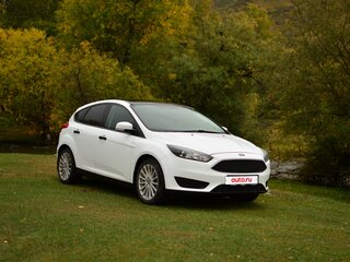 2018 Ford Focus III Рестайлинг, белый, 999000 рублей, вид 4