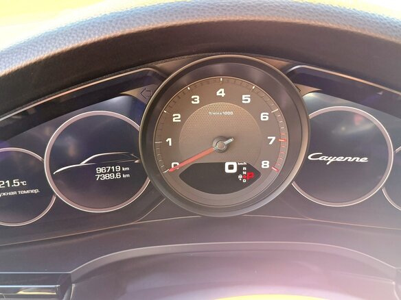 2019 Porsche Cayenne III, жёлтый, 4990000 рублей - вид 35