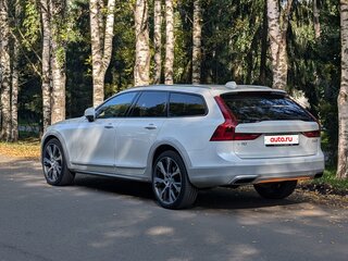 2018 Volvo V90 Cross Country I, белый, 3650000 рублей, вид 4