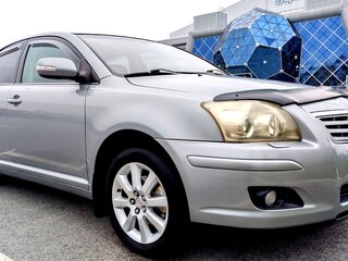 2007 Toyota Avensis II Рестайлинг, серебристый, 880000 рублей, вид 3
