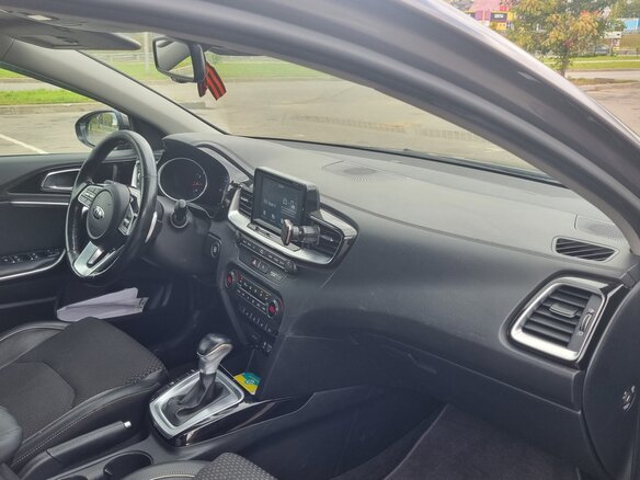 2019 Kia Ceed III, серый, 1430000 рублей - вид 9