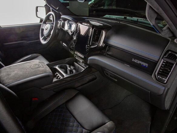 2024 Ram 1500 Crew Cab V Рестайлинг, чёрный, 9998000 рублей - вид 27