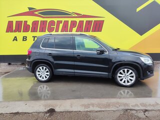 2008 Volkswagen Tiguan I, чёрный, 650000 рублей, вид 1