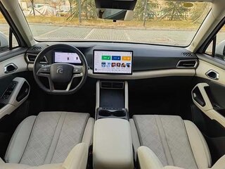 2025 BYD Yuan Up 45.12 kWh, белый, 1800000 рублей, вид 5