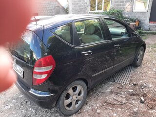 2005 Mercedes-Benz A-Класс 180 II (W169), чёрный, 500000 рублей, вид 2