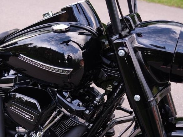 2017 Harley-Davidson Road King Special, чёрный, 1700000 рублей - вид 6