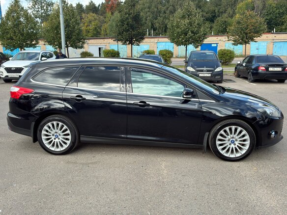 2014 Ford Focus III, чёрный - вид 3