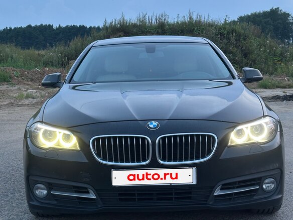2013 BMW 5 серии 530d VI (F10/F11/F07) Рестайлинг, чёрный - вид 2