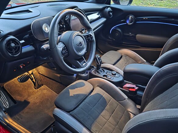 2022 Mini Hatch JCW III (F55/F56) Рестайлинг 2, красный - вид 8