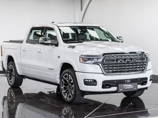 2026 Ram 1500 Crew Cab eTorque V Рестайлинг, белый, 11140000 рублей, вид 3