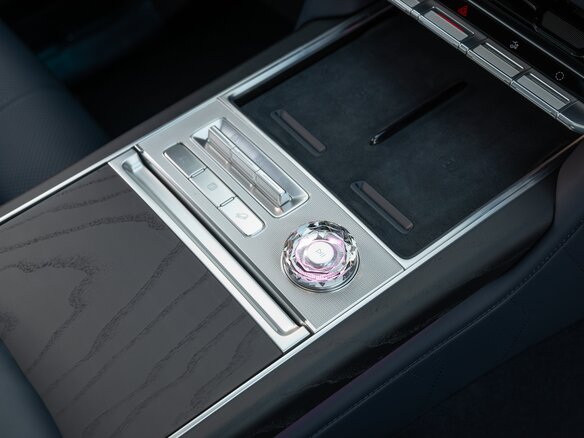 2026 Zeekr 9X 55 kWh (до 3.5 т), чёрный, 12350000 рублей - вид 17