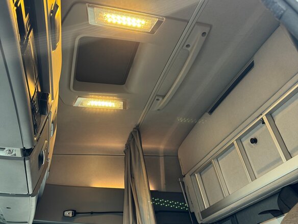 2023 Renault T-Series, зелёный, 14900000 рублей - вид 23