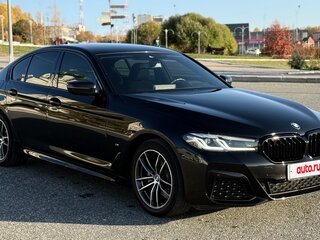 2020 BMW 5 серии 520d xDrive VII (G30/G31/G38) Рестайлинг, чёрный, 4500000 рублей, вид 2