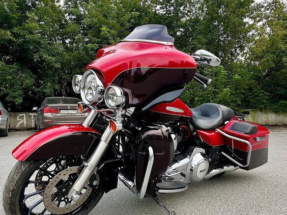 2010 Harley-Davidson Electra Glide, красный, 1150000 рублей - вид 16