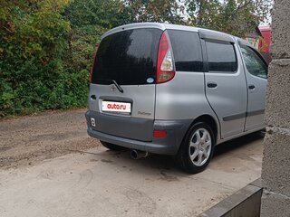 2004 Toyota FunCargo, серебристый, 590000 рублей, вид 4