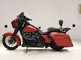 2019 Harley-Davidson Street Glide, красный, 1900000 рублей, вид 3