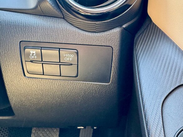 2015 Mazda Demio IV (DJ), красный, 980000 рублей - вид 14