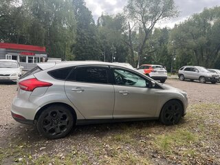2018 Ford Focus III Рестайлинг, серебристый, 1150000 рублей, вид 3