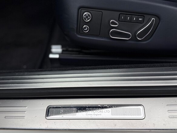 2011 Bentley Continental GT II, белый, 6950000 рублей - вид 15