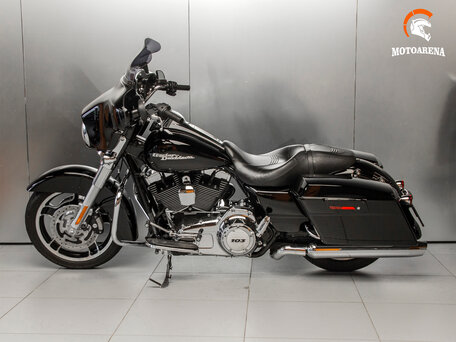 2013 Harley-Davidson Street Glide, чёрный, 1235524 рублей, вид 4