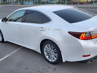 2015 Lexus ES 250 VI Рестайлинг, белый, 2600000 рублей, вид 5