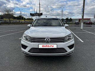 2014 Volkswagen Touareg II Рестайлинг, белый, 2600000 рублей, вид 4