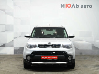2018 Kia Soul II Рестайлинг, серебристый, 1700000 рублей, вид 2