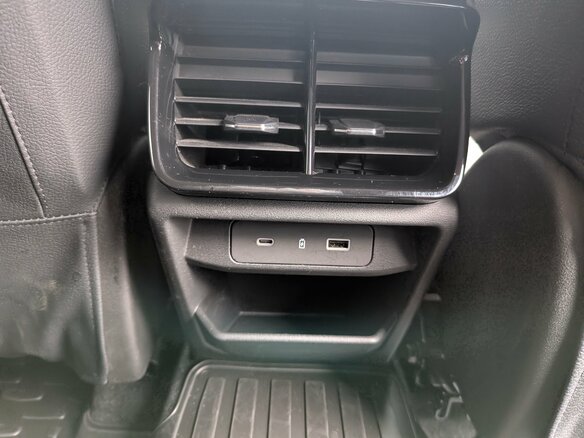 2025 Geely Atlas II, чёрный, 3055000 рублей - вид 19