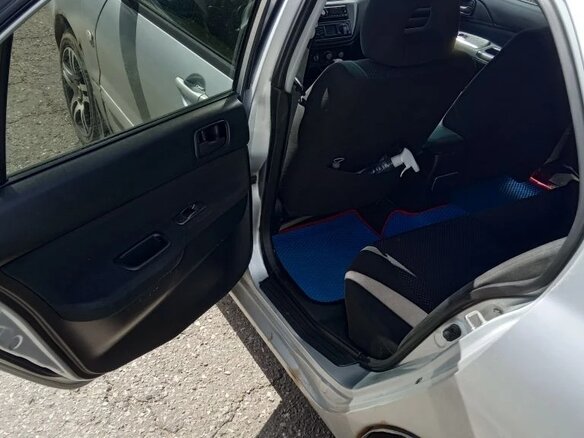 2006 Mitsubishi Lancer IX Рестайлинг, серебристый, 300000 рублей - вид 5