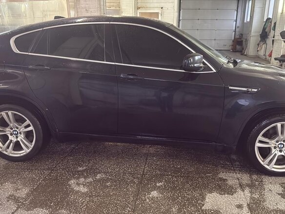 2012 BMW X6 M I (E71) Рестайлинг, синий, 1590000 рублей - вид 3