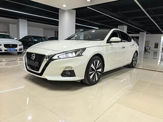 2023 Nissan Altima VI (L34) Рестайлинг, белый, 1600000 рублей, вид 1