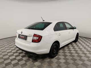 2019 Skoda Rapid I Рестайлинг, белый, 1235000 рублей, вид 5