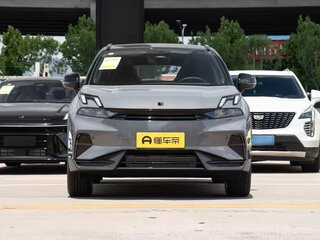 2026 Lynk & Co 06 I Рестайлинг, серый, 2290000 рублей, вид 3