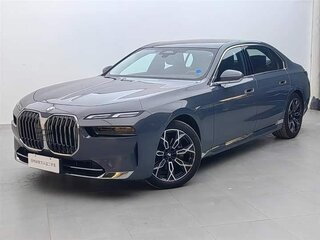 2025 BMW 7 серии 735Li VII (G70), чёрный, 12600000 рублей, вид 1