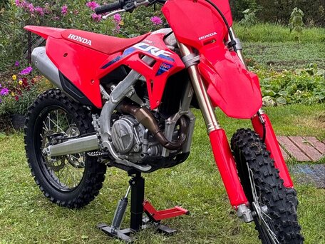 2023 Honda CRF 450R, красный, 650000 рублей, вид 2