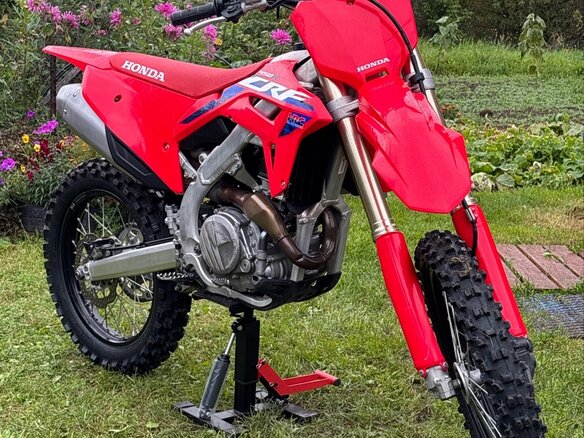 2023 Honda CRF 450R, красный, 650000 рублей - вид 1