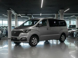 2019 Hyundai Grand Starex I Рестайлинг 2, серый, 4600000 рублей, вид 1